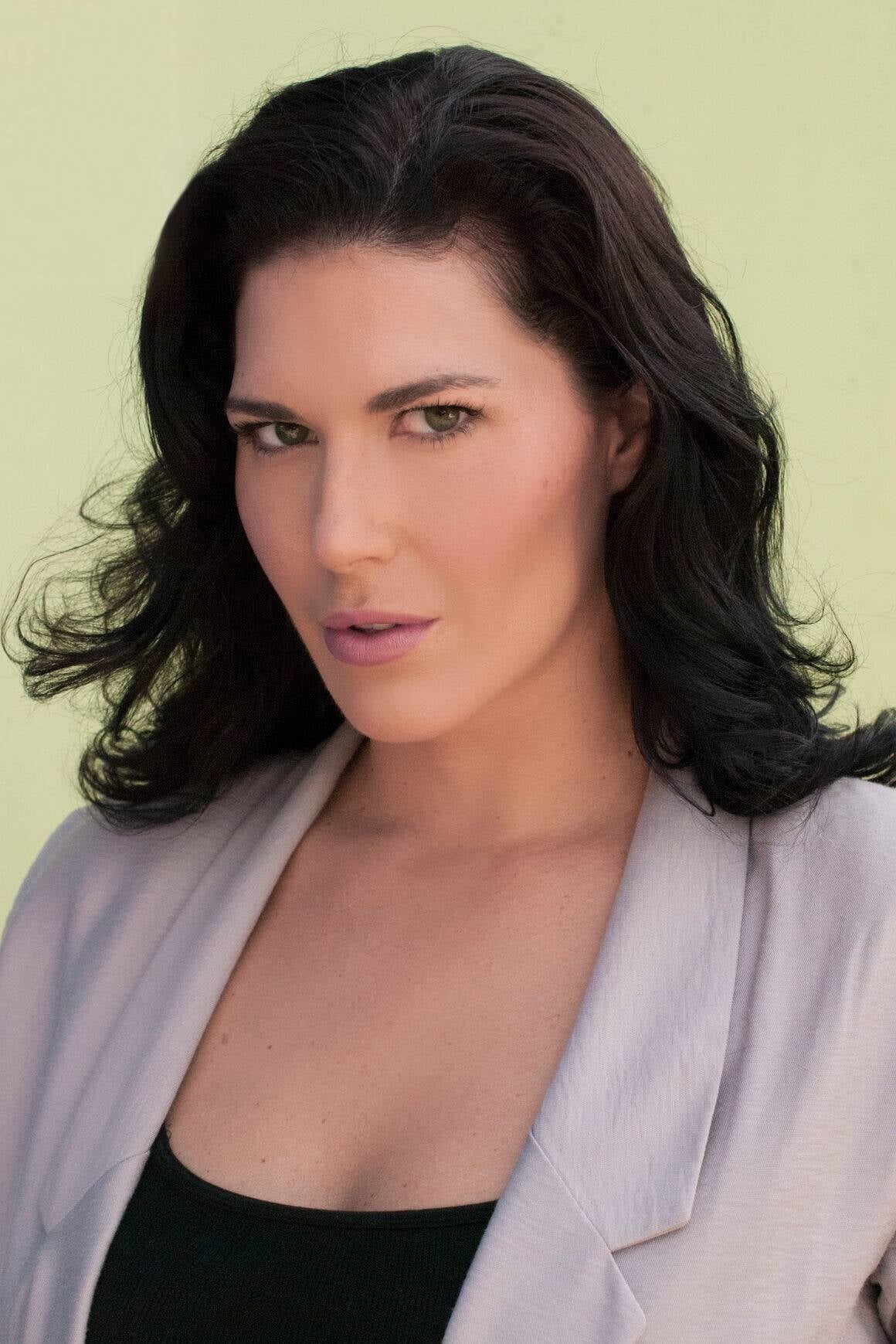 Фото Эмми Роббин (Emmy Robbin)