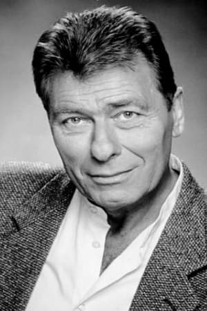 Фото Джон Левен (John Levene)