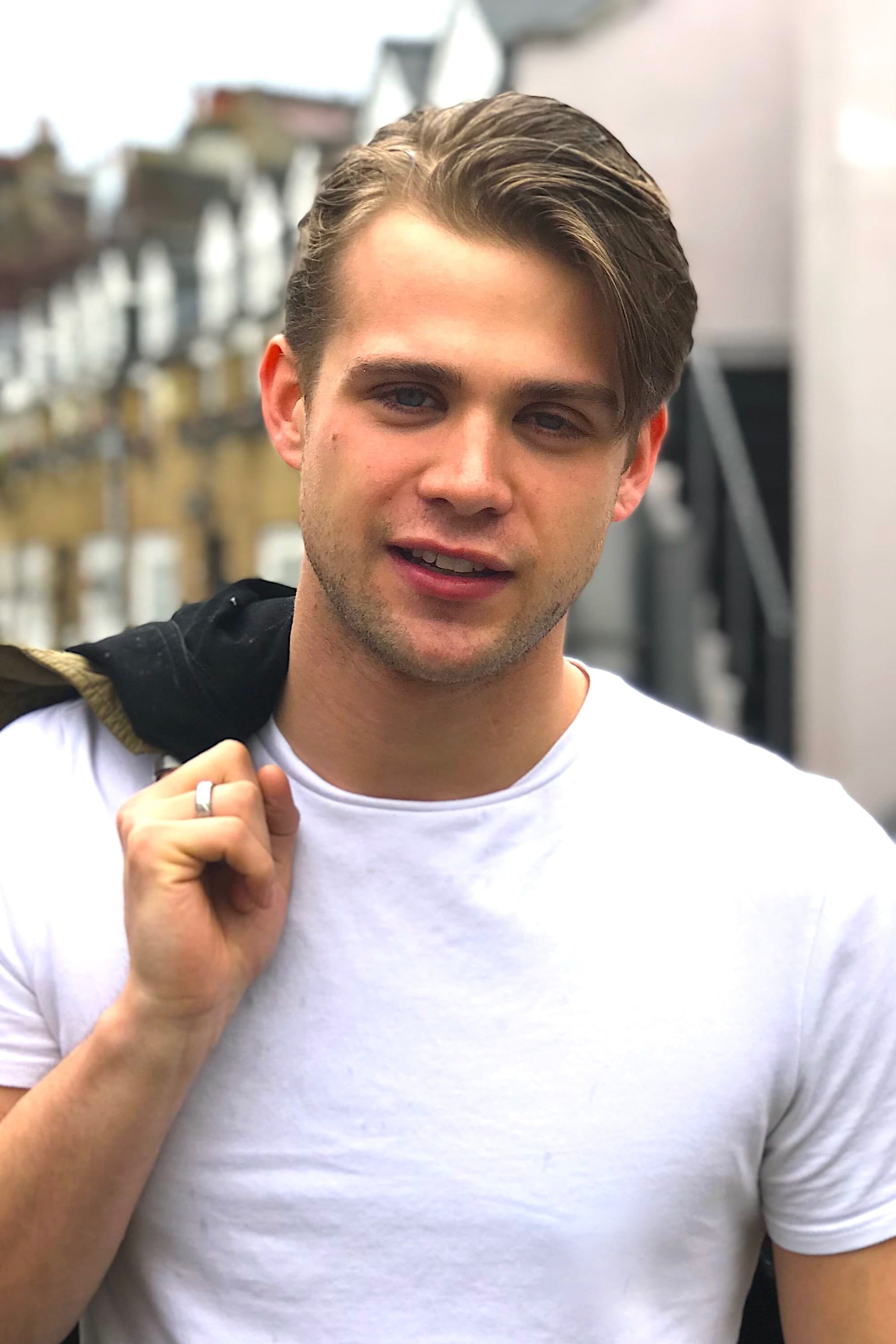 Фото Лео Вудалл (Leo Woodall)