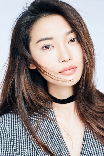 Фото  (Tian Yitong)