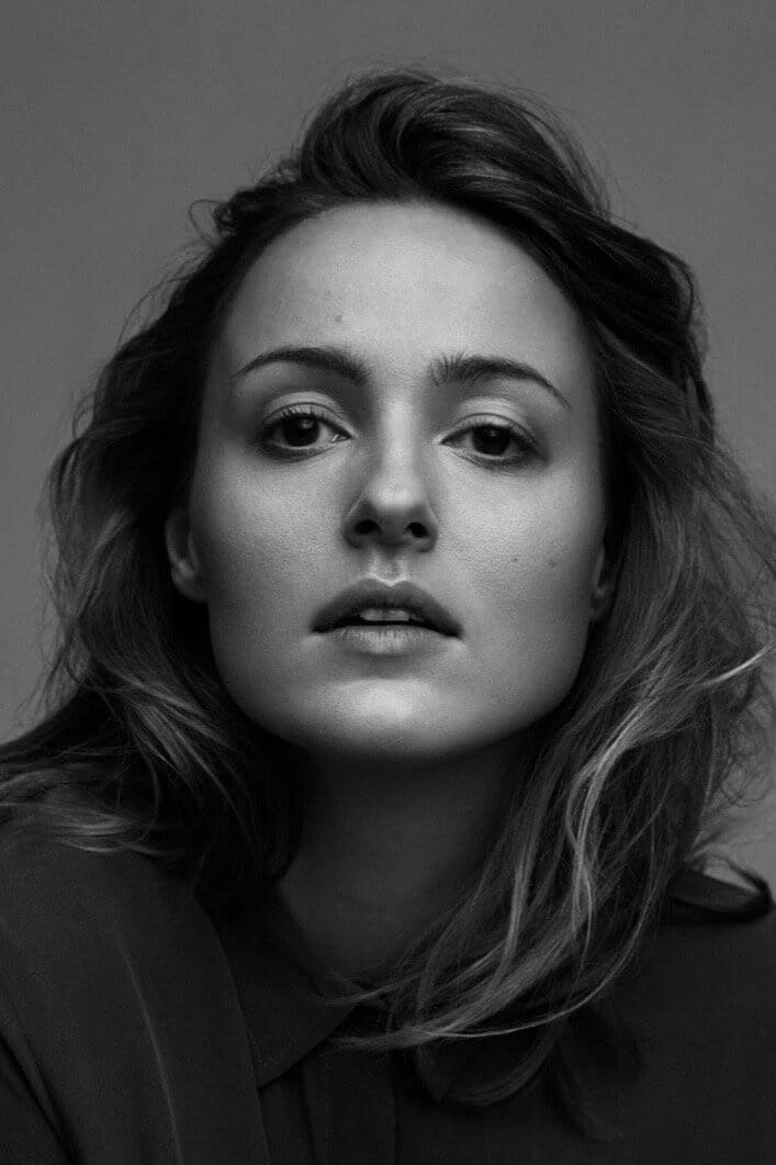 Фото Ренате Рейнсве (Renate Reinsve)