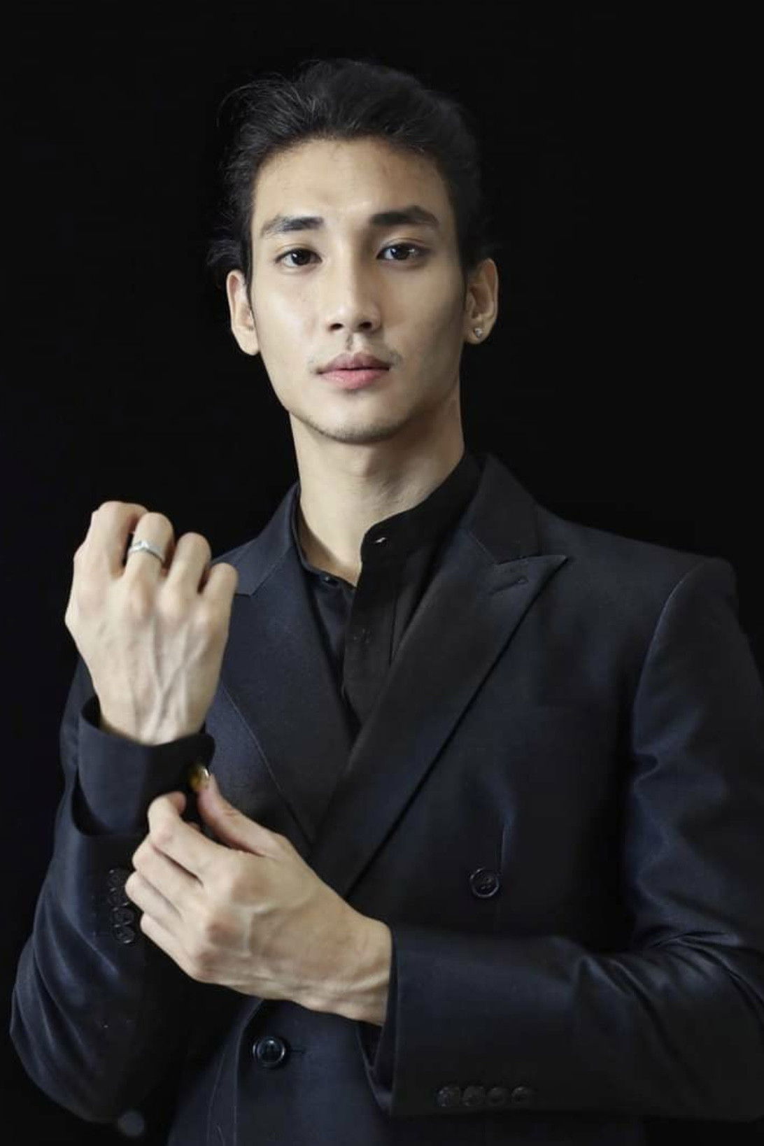 Фото  (Paing Takhon)