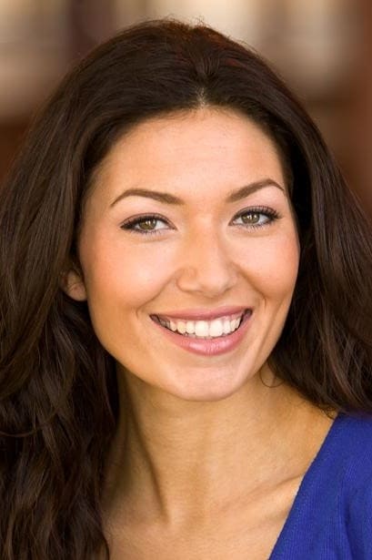 Фото Сара Алами (Sarah Alami)