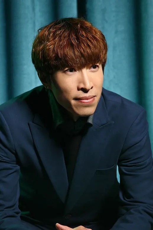 Фото  (Li Kelong)