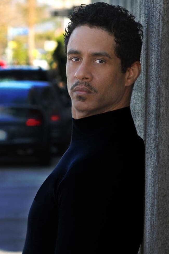 Фото Адольфо Хиноны (Adolfo Quinones)