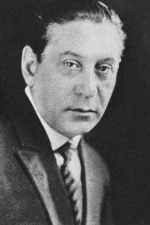 Фото  (Louis J. Gasnier)