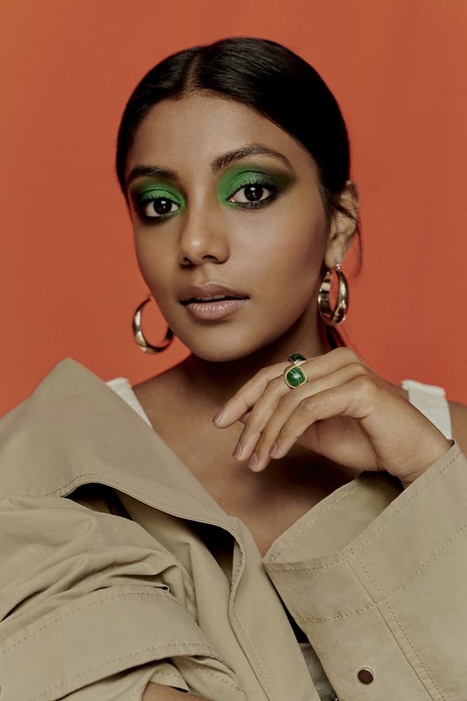 Фото Чаритра Чандран (Charithra Chandran)