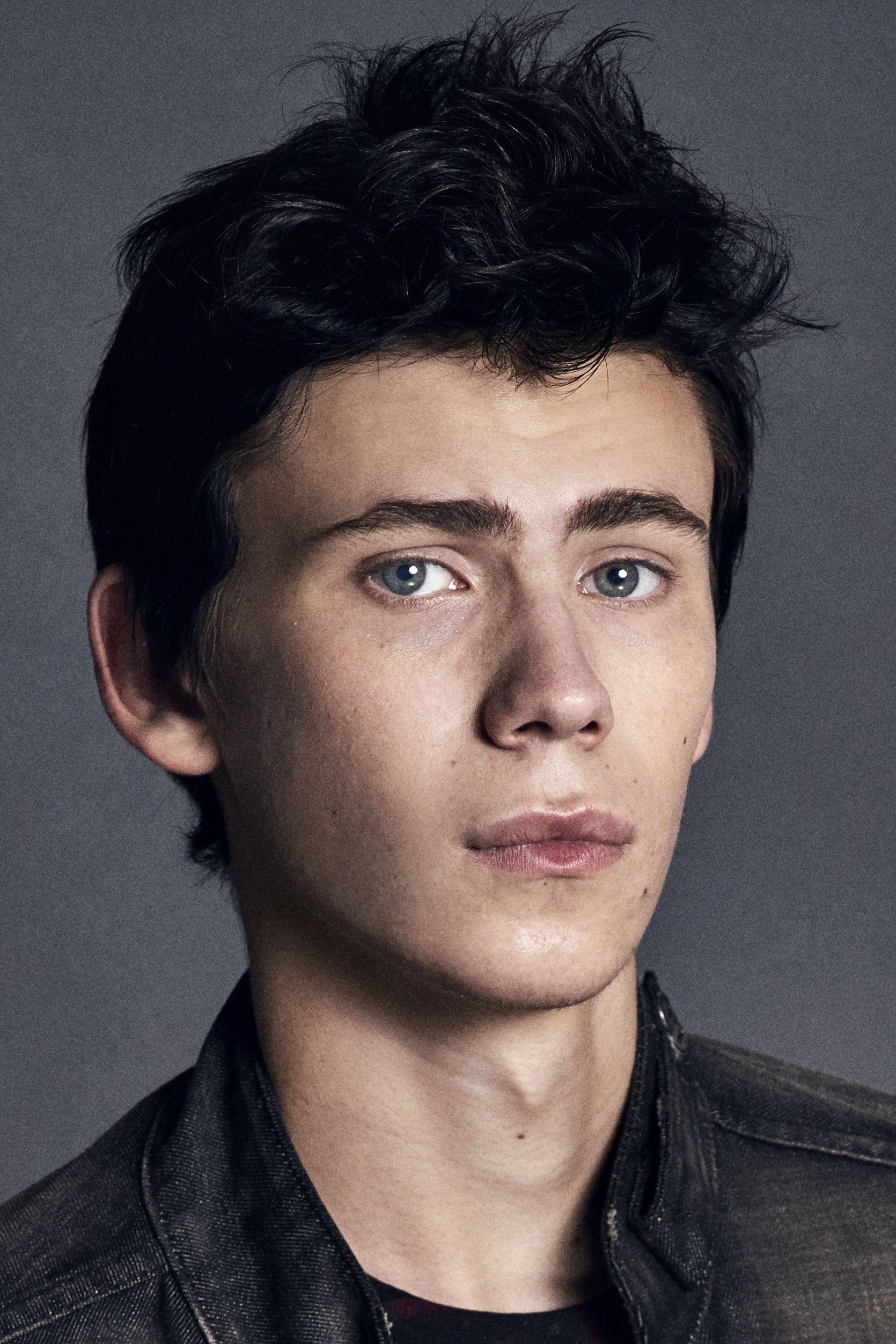 Фото Оуэн Тиг (Owen Teague)