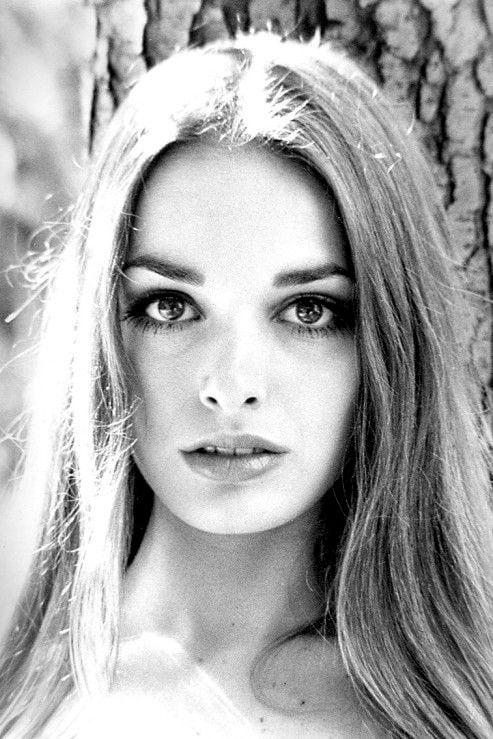 Фото Адриенн Ла Русса (Adrienne La Russa)