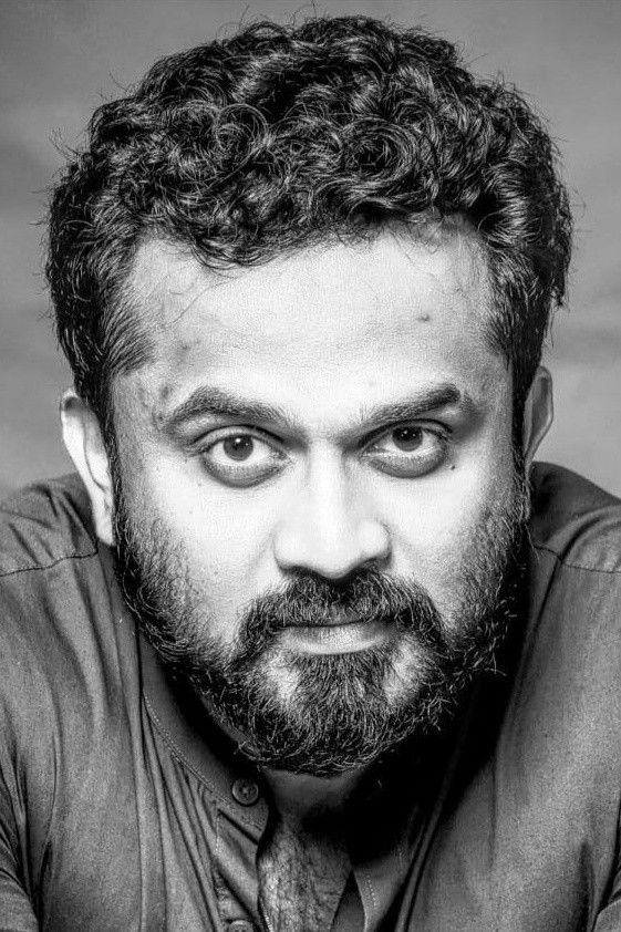 Фото  (Tharun Moorthy)