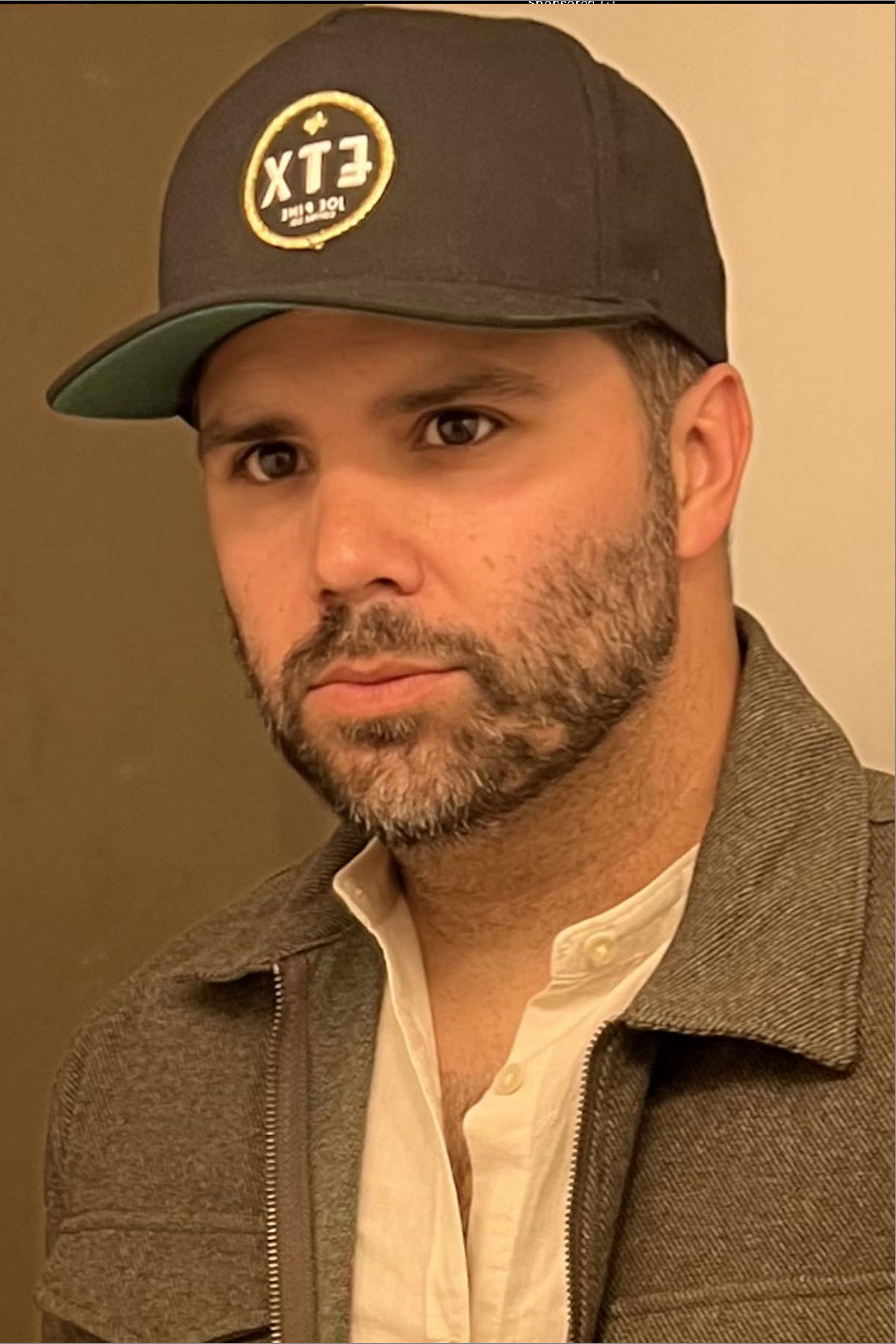 Фото  (Micah Lyons)