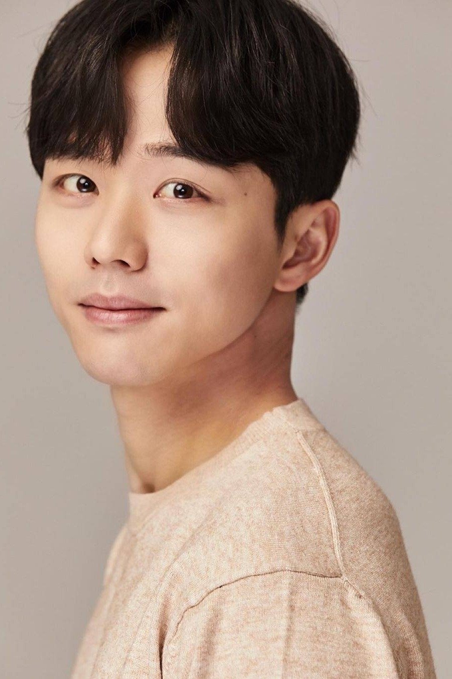 Фото  (Ahn Jeong-gyun)