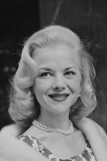 Фото Хелен Стэнли (Helene Stanley)