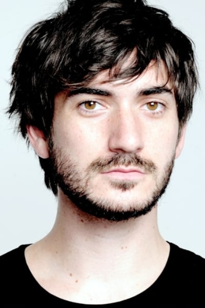 Фото George Maguire