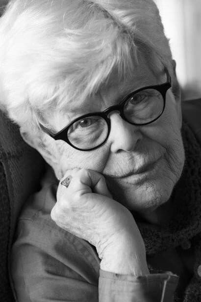 Фото  (Joy Coghill)