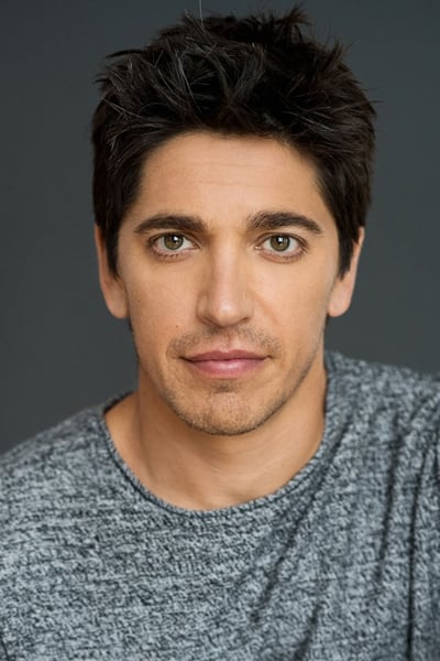 Фото  (Yan England)