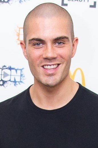 Фото Max George