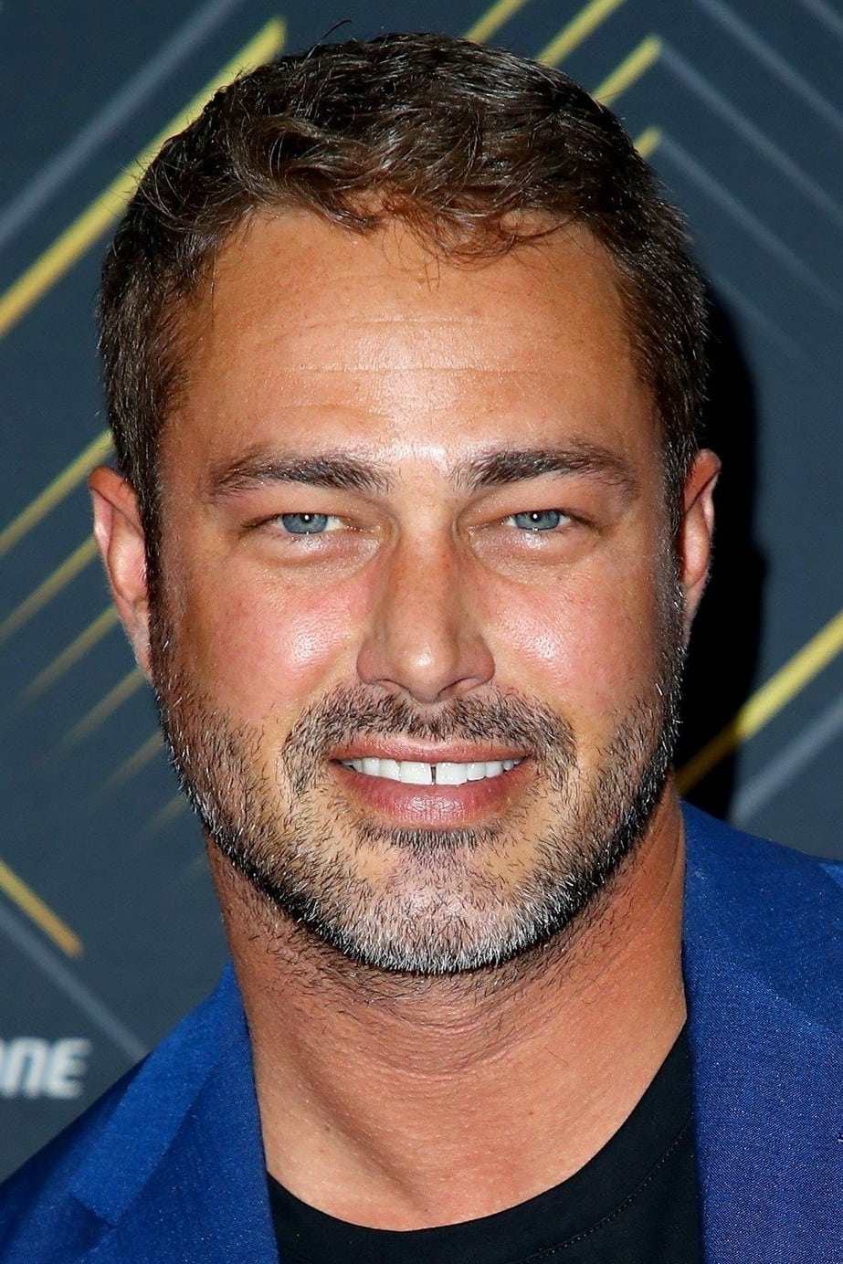 Фото Тейлор Кинни (Taylor Kinney)