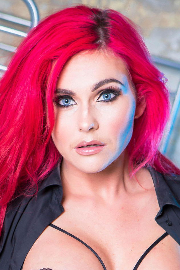 Фото  (Roxi Keogh)