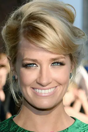 Фото  (Beth Behrs) #43663