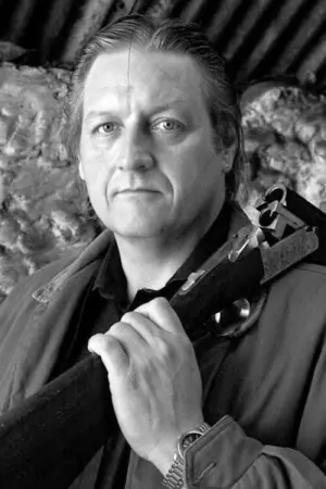 Фото Би Джей Хогг #89810