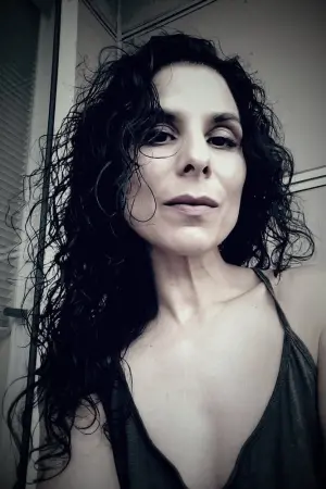 Фото Лаара Садик (Laara Sadiq) #29015