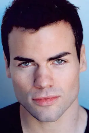 Фото Майкл Кунио #300455