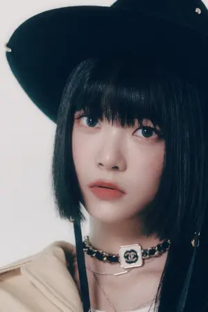 Фото  (Hong Eunchae) #253000