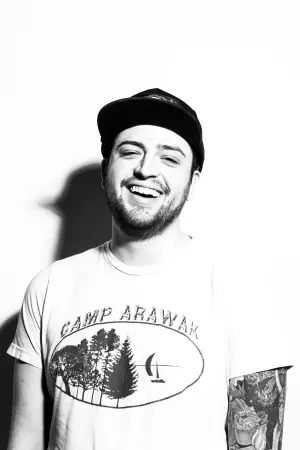 Фото Дилан А. Янг #68991