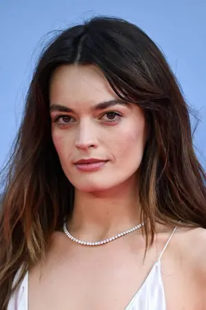 Фото Эмма Маки (Emma Mackey) #327039