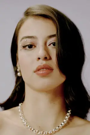 Фото Эмбер Мидтандер (Amber Midthunder) #327623