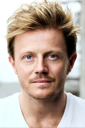 Фото Закари Гарред #133247