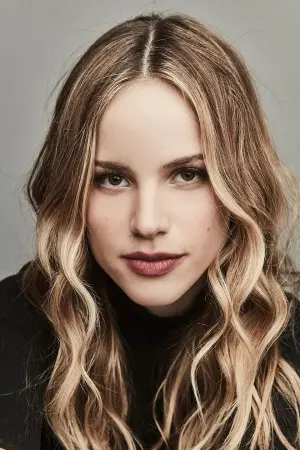 Фото Хэлстон Сейдж (Halston Sage) #25731