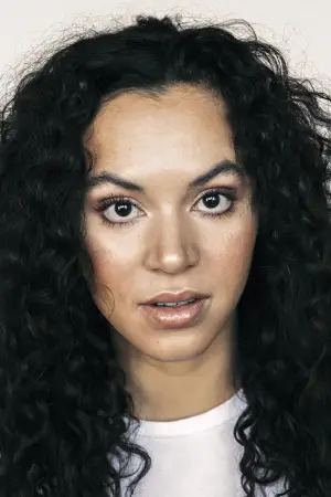 Фото  (Aldís Amah Hamilton) #382934