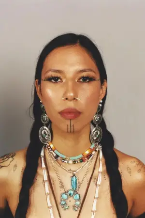 Фото  (Quannah Chasinghorse) #332238