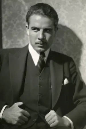 Фото Онслоу Стивенс #41926