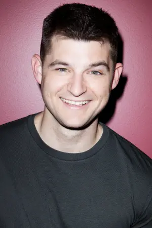 Фото Кевин Бигли #46726