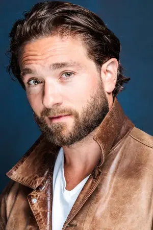 Фото Луи Джеймс #339049