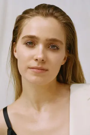 Фото Хейли Лу Ричардсон (Haley Lu Richardson) #44945