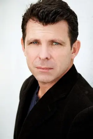 Фото Уорик Янг #19429