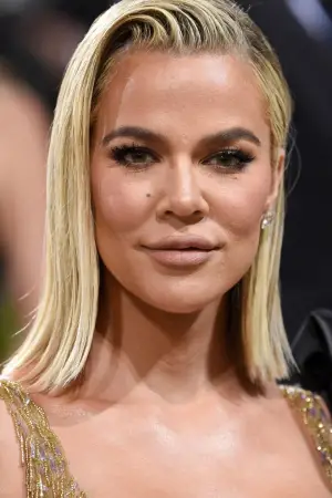 Фото Khloé Kardashian #375245