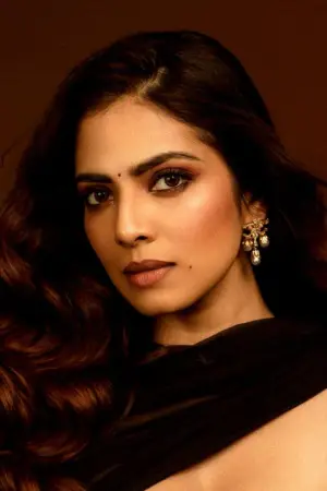 Фото  (Malavika Mohanan) #358248