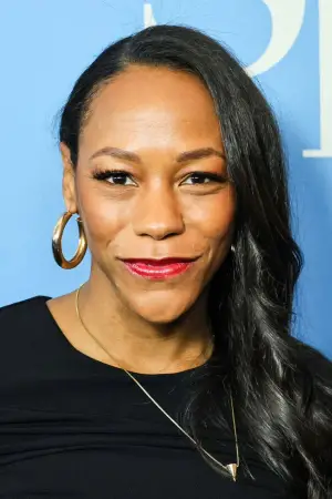 Фото Никки М. Джеймс #340302