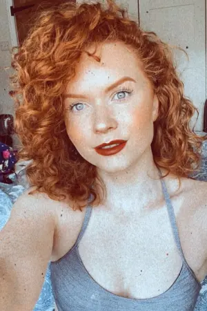 Фото Холли Блютт #22777