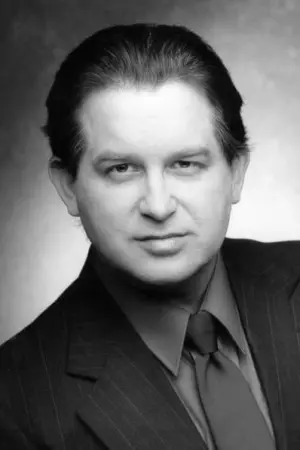 Фото Райли Дж. Мэтьюз-младший. #63603