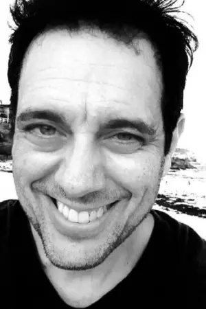 Фото Ли Перри #9394