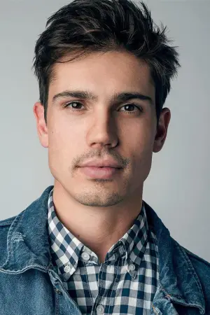 Фото  (Tanner Novlan) #385946