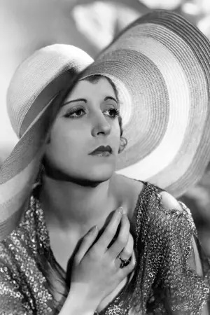 Фото Мэри Доран #302565