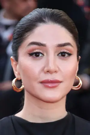 Фото  (Niousha Akhshi) #355029