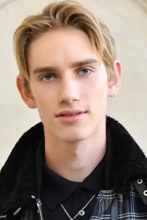 Фото Левон Хоук #299090